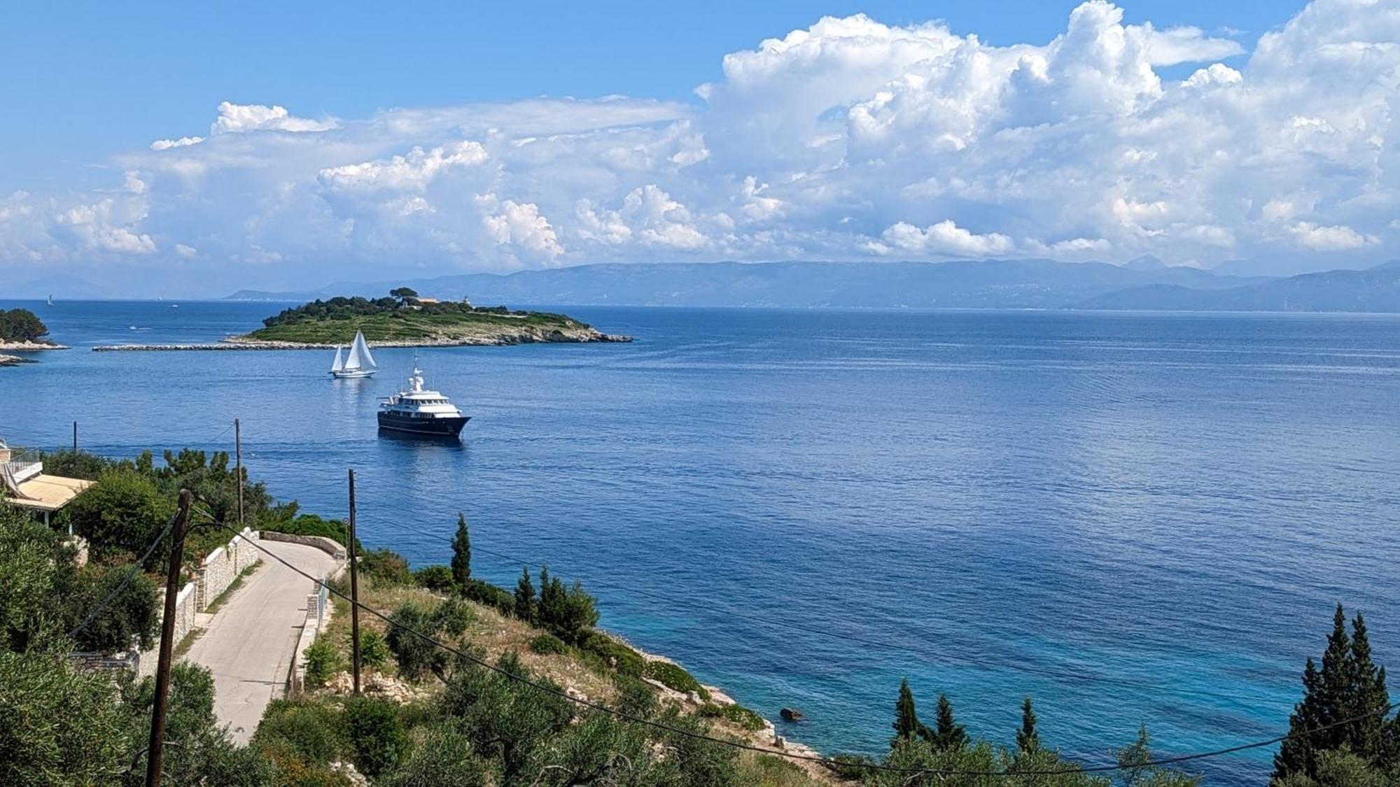 Villa Avgerini Paxos Гайос Екстериор снимка